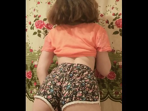 ❤️ Garota jovem e sexy tirando seus shorts da câmera Sexo vídeo em porno pt-br.redpornpictures.ru ❤