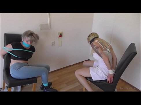 ❤️ Viciado / amarrado e amordaçado / donzela em apuros Sexo vídeo em porno pt-br.redpornpictures.ru ❤